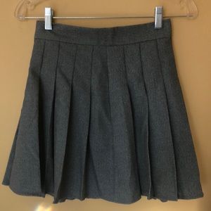 SHEIN grey pleated skirt